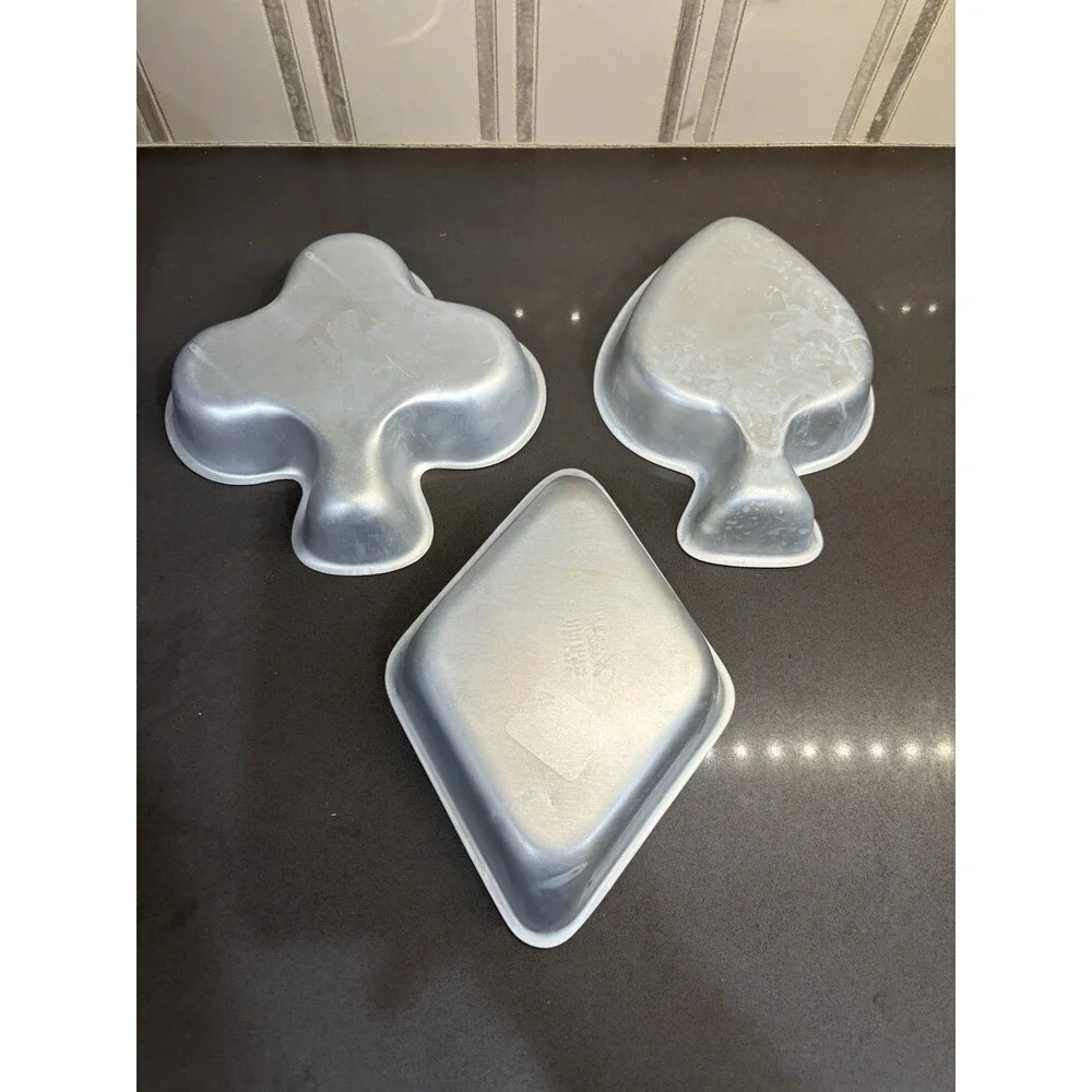 3 Wilton 1972 Playing Cards Suits Cake Pans: Diamond Spade Club 502-976